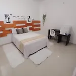 Central Palace Hotel